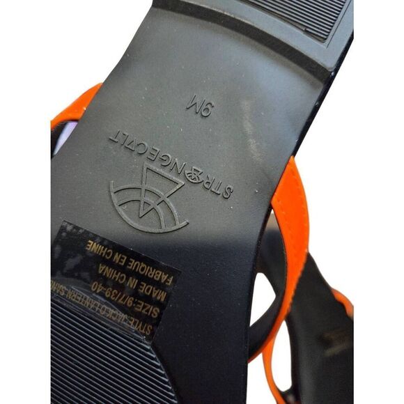 Strange Cvlt Betty Jack Halloween Flip Flops - Picture 3 of 5